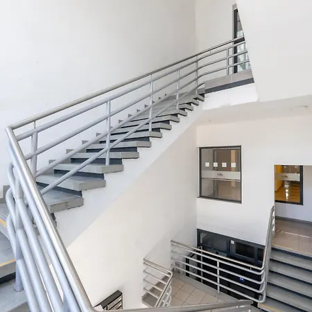 Apartament Vincent Grand Loft-near Clinic, Arena & Stadium *