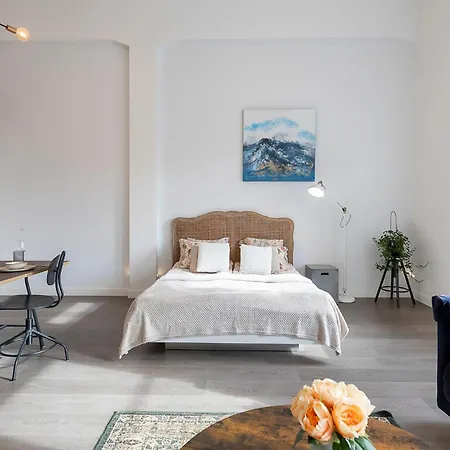 Apartman Vincent Grand Loft-near Clinic, Arena & Stadium *